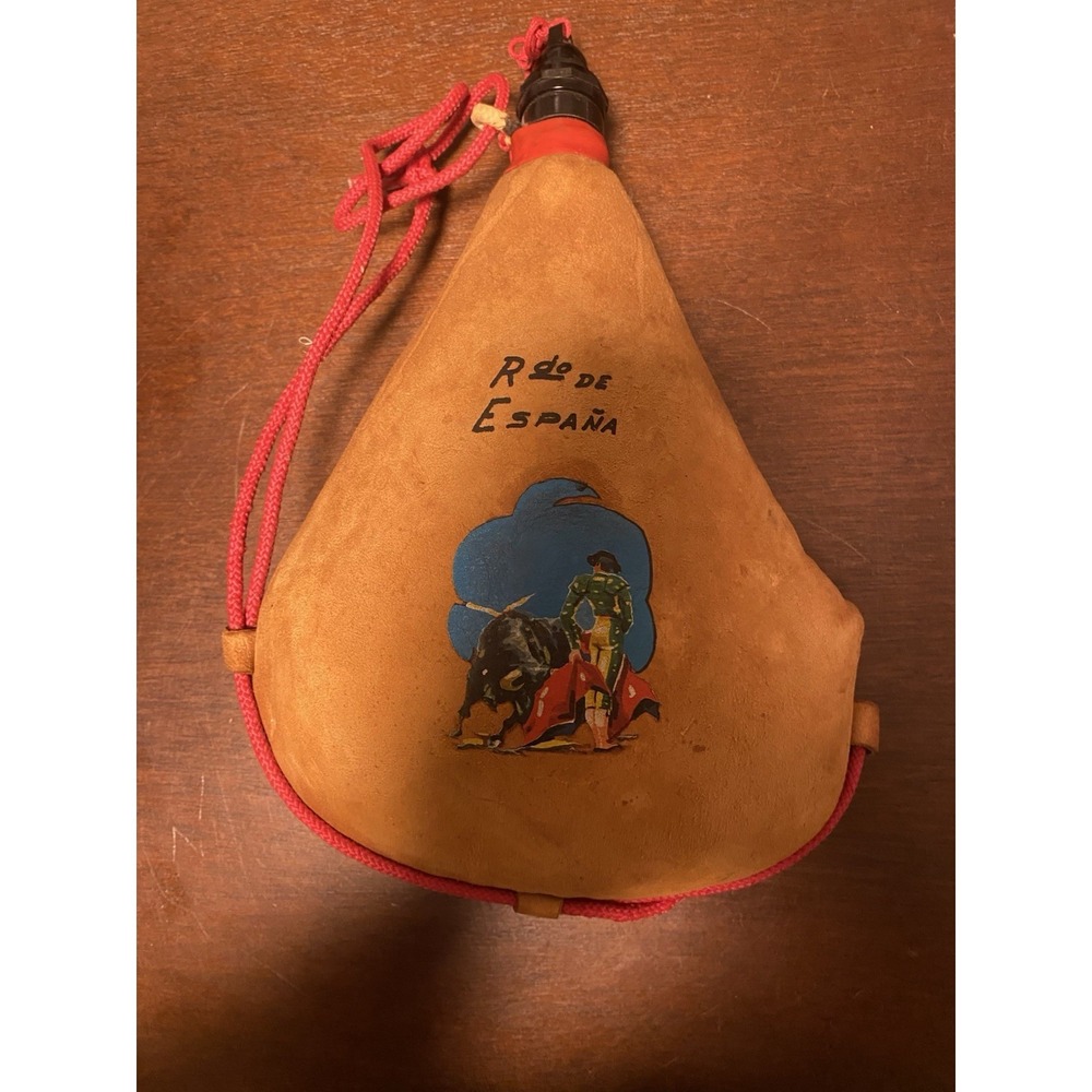 Matador With Bull Bota 2-liter leather bag wineskin by Jesus Blasco in Spain